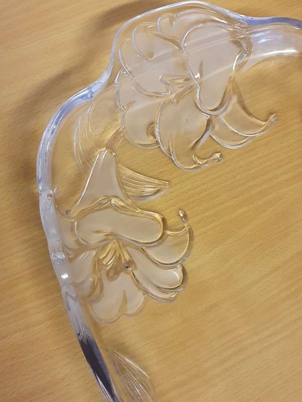 Vintage Glass Platter (39cm x 26cm)