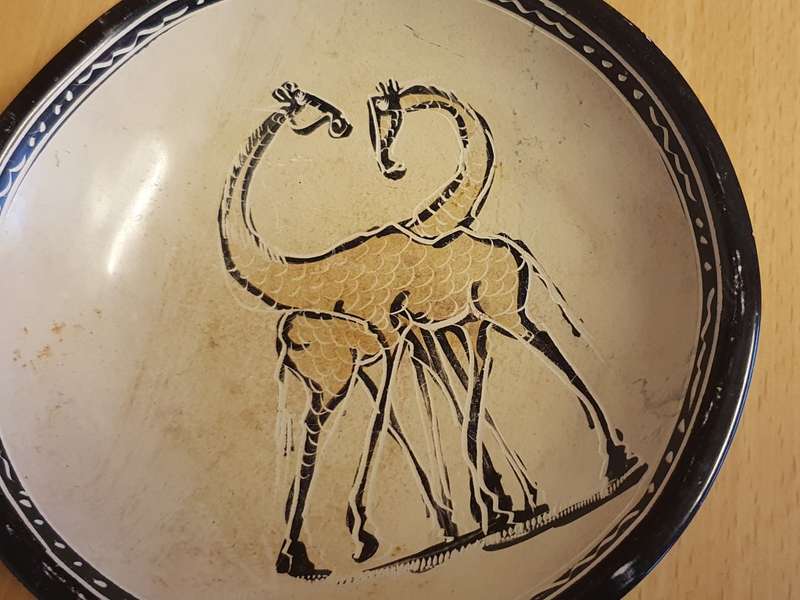 Round Stoneware Bowl with Giraffe Detail - width 15cm height 4cm