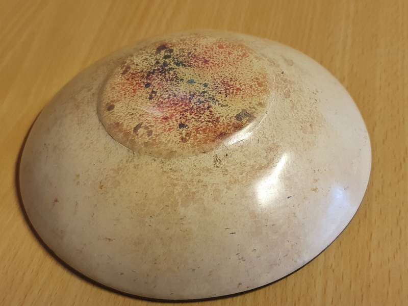 Round Stoneware Bowl with Giraffe Detail - width 15cm height 4cm
