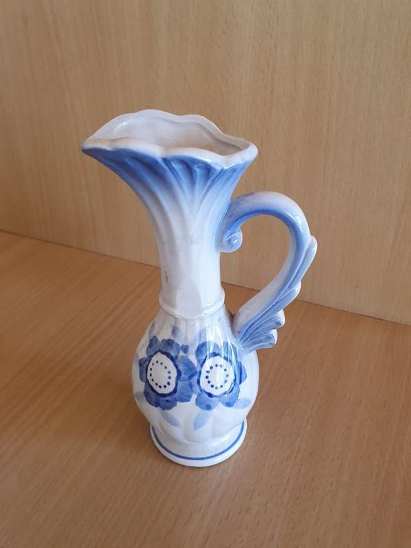 Blue & White Ceramic Jug - height 15cm width 8cm