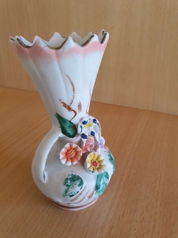 Vintage Floral Ceramic Vase - height 10cm width 7cm