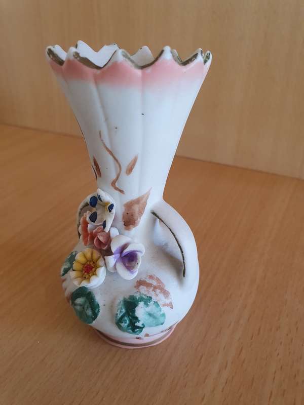 Vintage Floral Ceramic Vase - height 10cm width 7cm