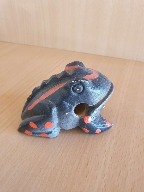 Small Wooden Lucky Frog (11cm x 6cm height 5cm)