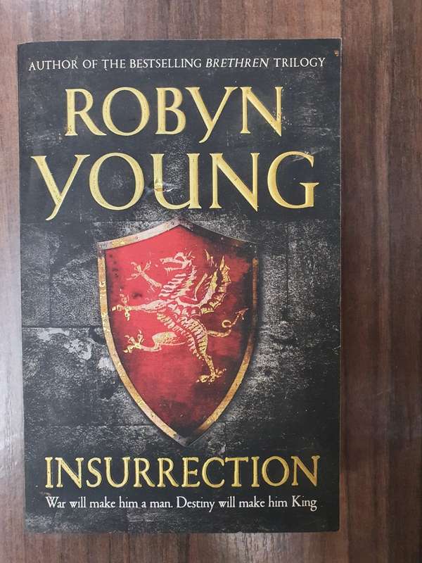 Insurrection: Robyn Young (Paperback)