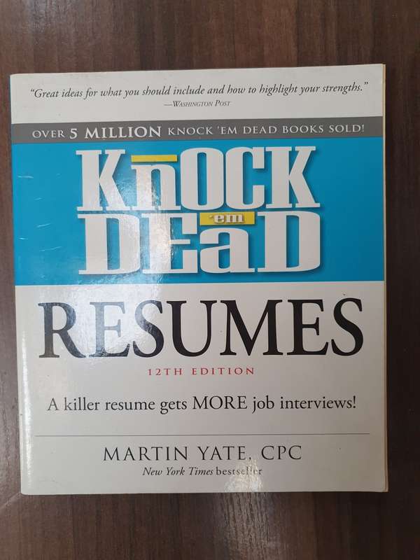 Knock `em Dead Resumes: Martin Yate, CPC (Paperback)