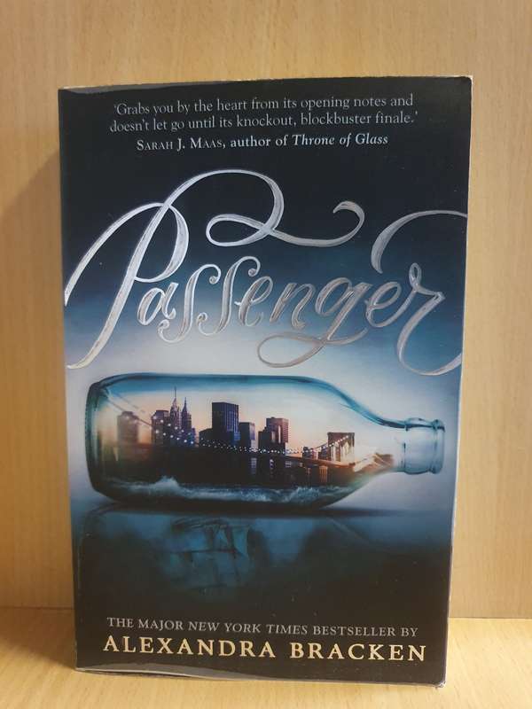 Passenger: Alexandra Bracken (Paperback)