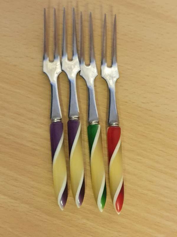 Set of 4 Vintage Pickle Forks