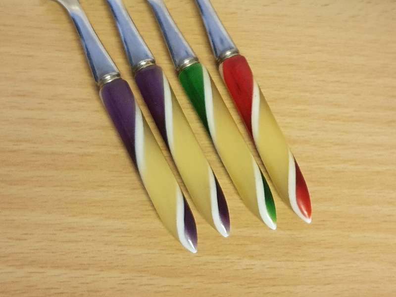 Set of 4 Vintage Pickle Forks