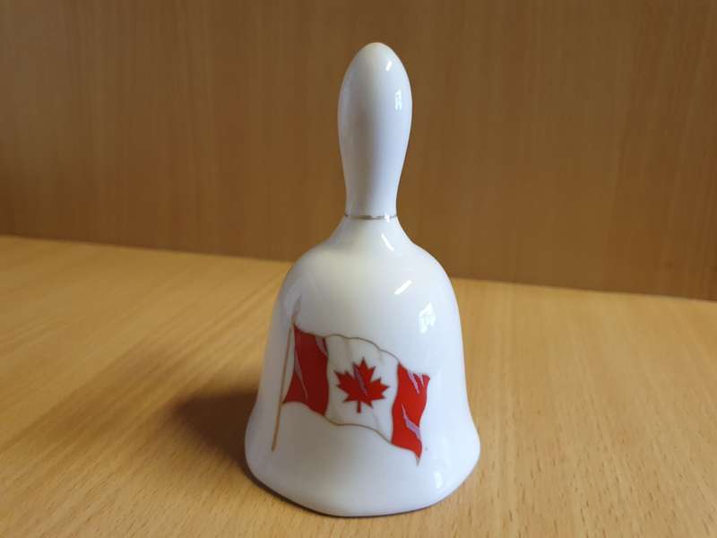 Souvenir Bell - Canada (height 11cm width 7cm)