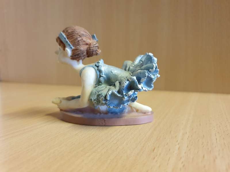 Ballerina Figurine - width 10cm height 7cm depth 7cm
