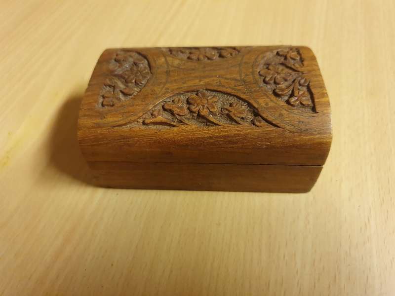Wooden Trinket Box (10cm x 7cm height 4cm)