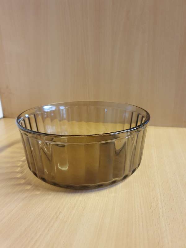 Round Glass Arcopol Bowl, Made in France (width 22cm height 10cm)