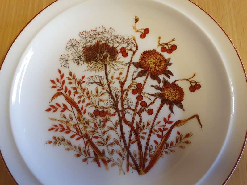 Brambles Fanci Florals Collection Plate - width 19cm