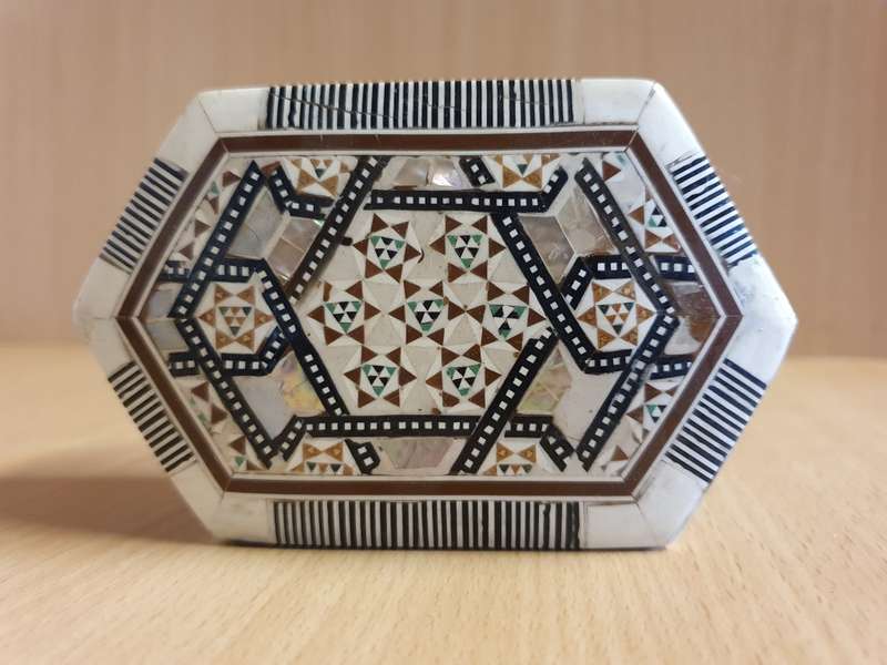 Inlay Wooden Trinket Box - 11cm x 8cm height 4cm