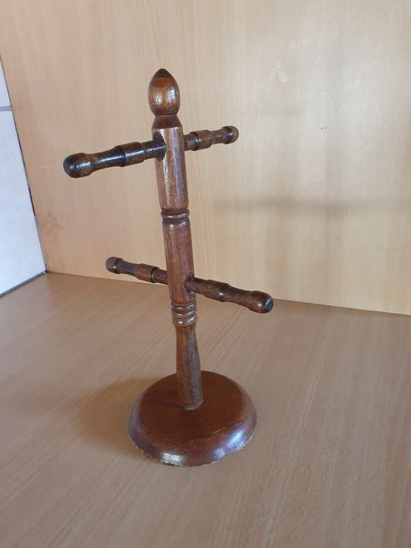 Wooden Mug Tree Stand - height 27cm