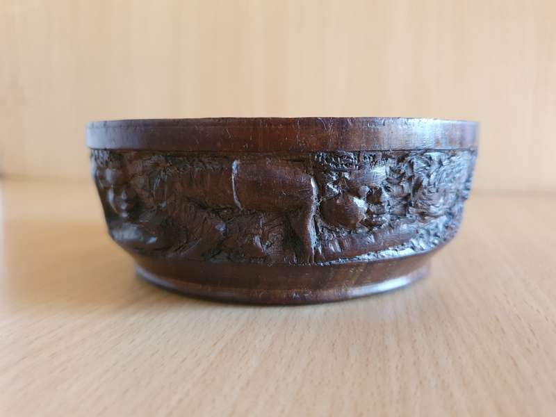 Round Carved Wooden Bowl - width 15cm height 4cm