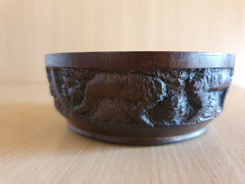 Round Carved Wooden Bowl - width 15cm height 4cm