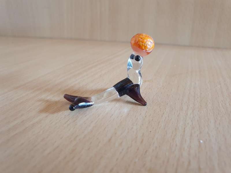 Miniature Glass Seal Figurine - 4cm x 2cm height 3cm