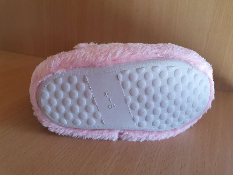 Kiddies Girls Slippers size 4-6