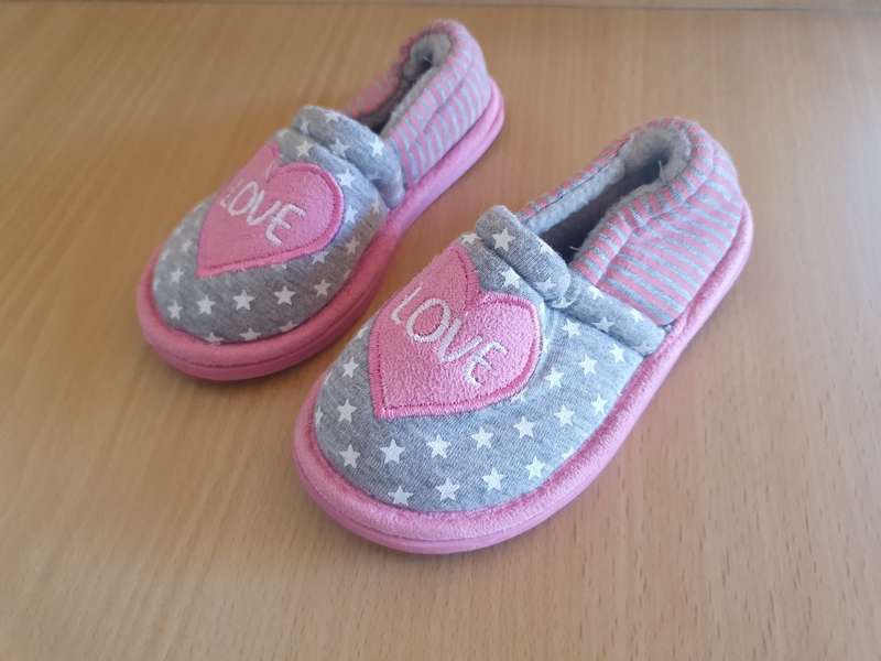 Kiddies Girls Stokie Slippers size 4