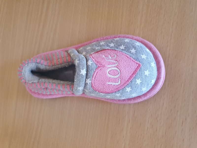 Kiddies Girls Stokie Slippers size 4