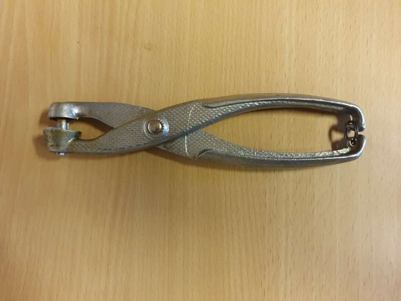 One Hole Punch