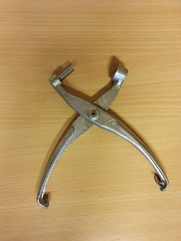 One Hole Punch