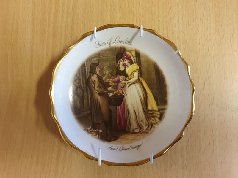 Small Fine Tuscan English Bone China Wall Plate - Cries of London - Sweet China Oranges