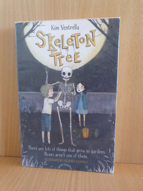 Skeleton Tree: Kim Ventrella (Paperback)