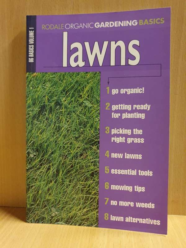 Rodale Organic Gardening Basics - Lawns  (Paperback)
