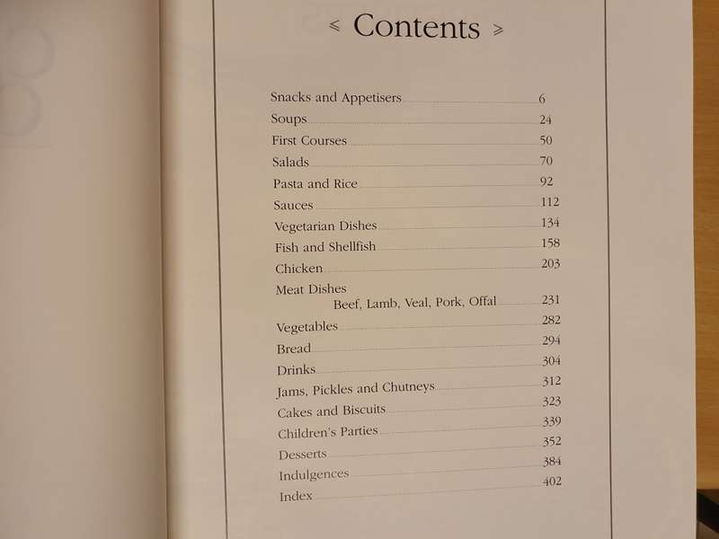 Complete Cookery From Around the World (Hardcover)