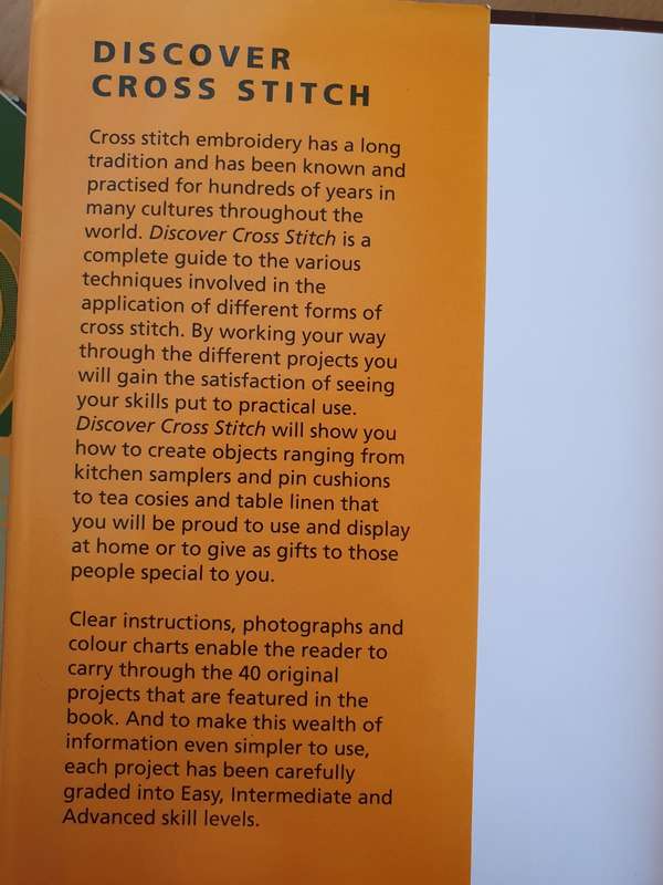 Discover Cross Stitch - 40 Original Projects to Build Your Needlecraft Skills (Hardcover)