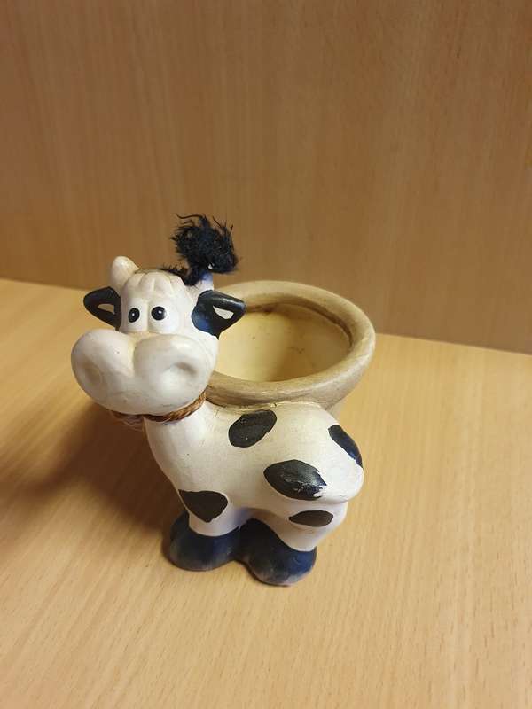 Small Cow Figurine Plant Pot/Planter