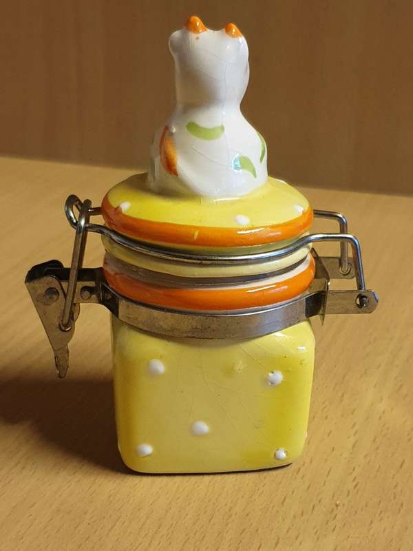 Mini Cow Figurine Storage Jar