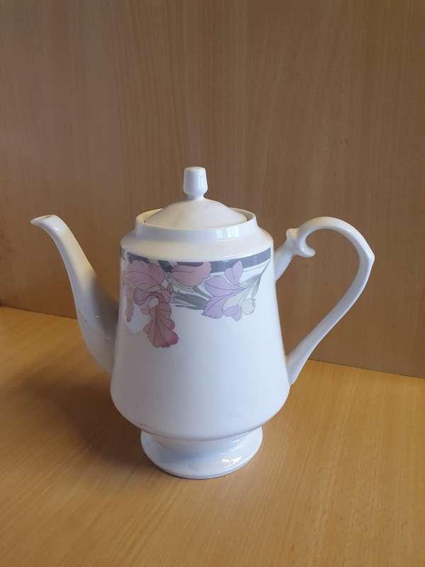Northridge Fine Porcelain China Floral Teapot