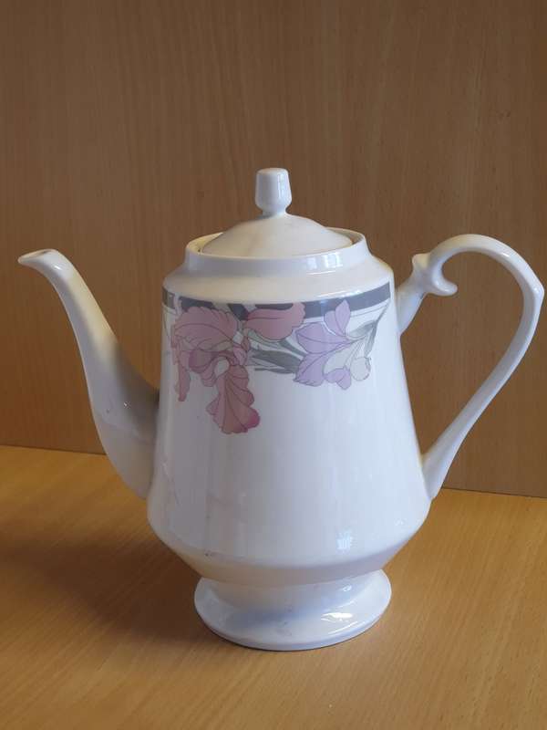 Northridge Fine Porcelain China Floral Teapot