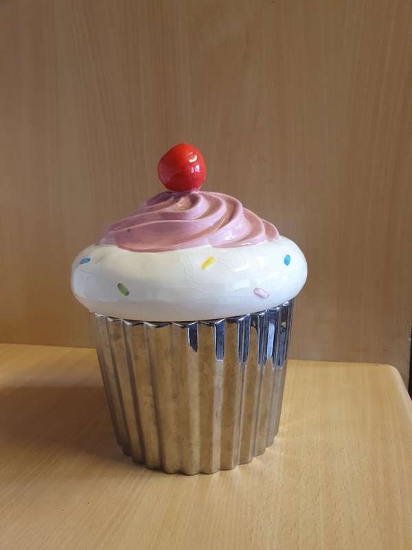 Cupcake Shape Cookie Jar/Sweets Jar