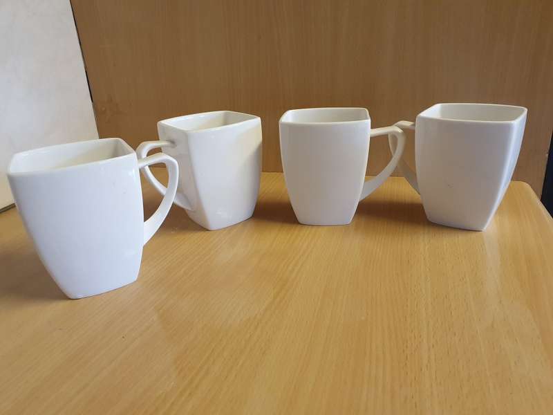 White Porcelain Coffee Mugs