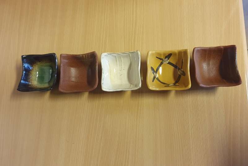Set of 5 Small Pottery Bowls (8cmx 8cm height 4cm)