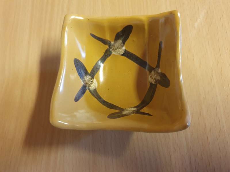 Set of 5 Small Pottery Bowls (8cmx 8cm height 4cm)