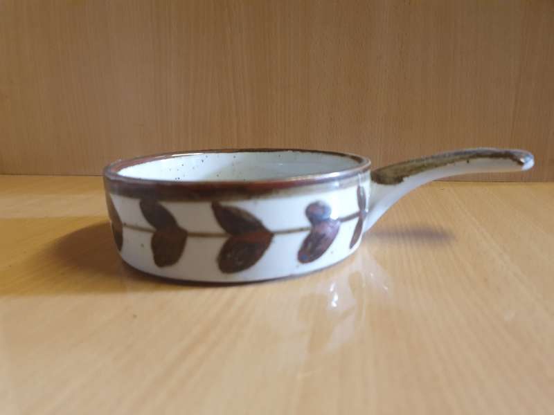 Set of 2 Ceramic Dishes