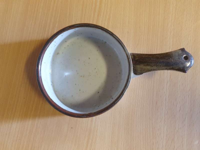 Set of 2 Ceramic Dishes