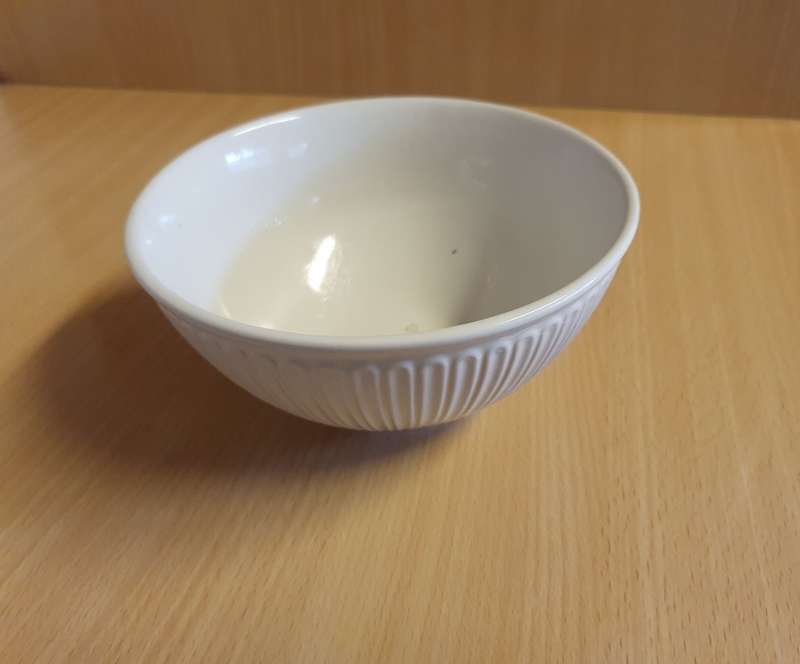 Round White Ceramic Bowl - width 15cm height 7cm
