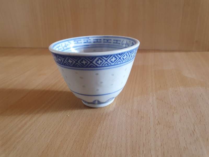 Blue & White Chinese Bowl - width 7cm height 5cm