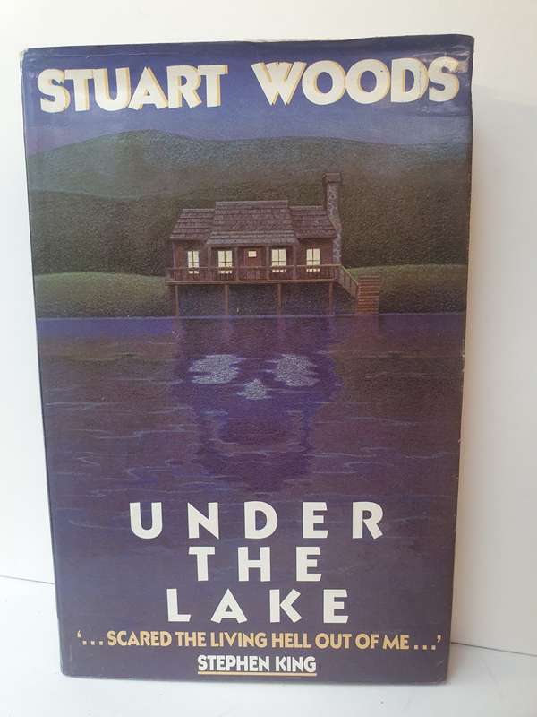 Under the Lake: Stuart Woods (Paperback)