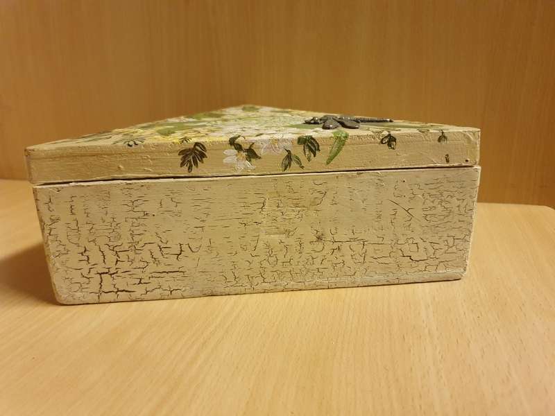 Lidded Wooden Box