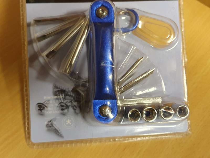 Beyer 12 Piece Socket & Screwdriver Bits Set