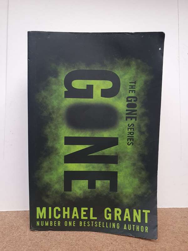 Gone: Michael Grant (Paperback)