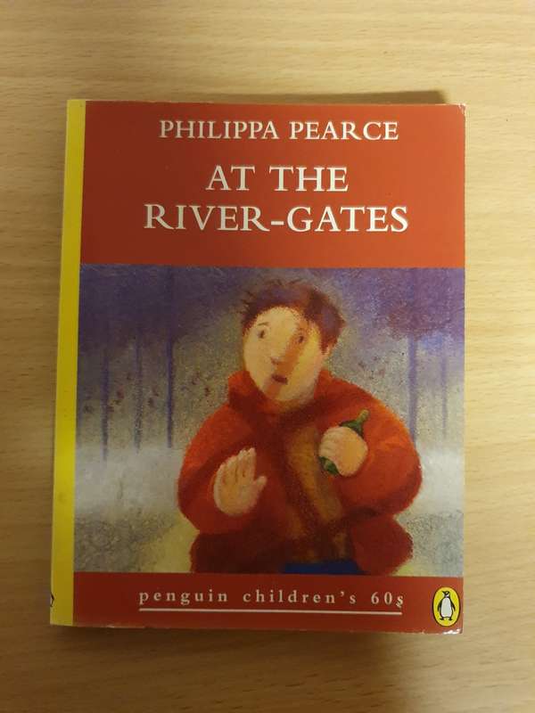 Penguin Children`s 60`s - At the River-Gates: Philippa Pearce (Paperback)