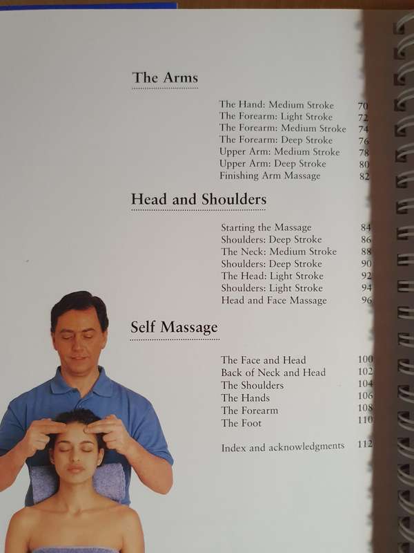 A New Holland Factfile - Easy Home Massage: Mario-Paul Cassar (Paperback)